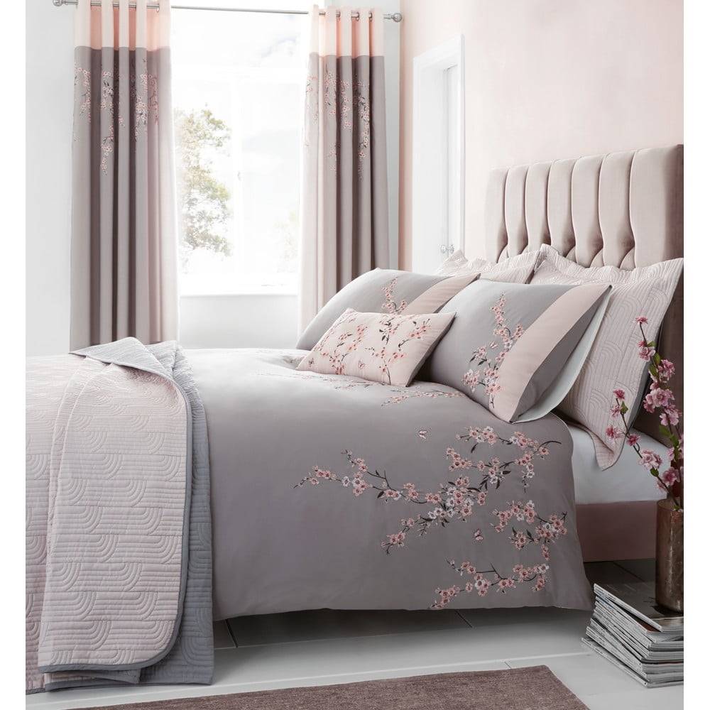 Catherine Lansfield Ružovo-sivá prešívaná prikrývka cez posteľ  Blossom, 240 x 260 cm, značky Catherine Lansfield