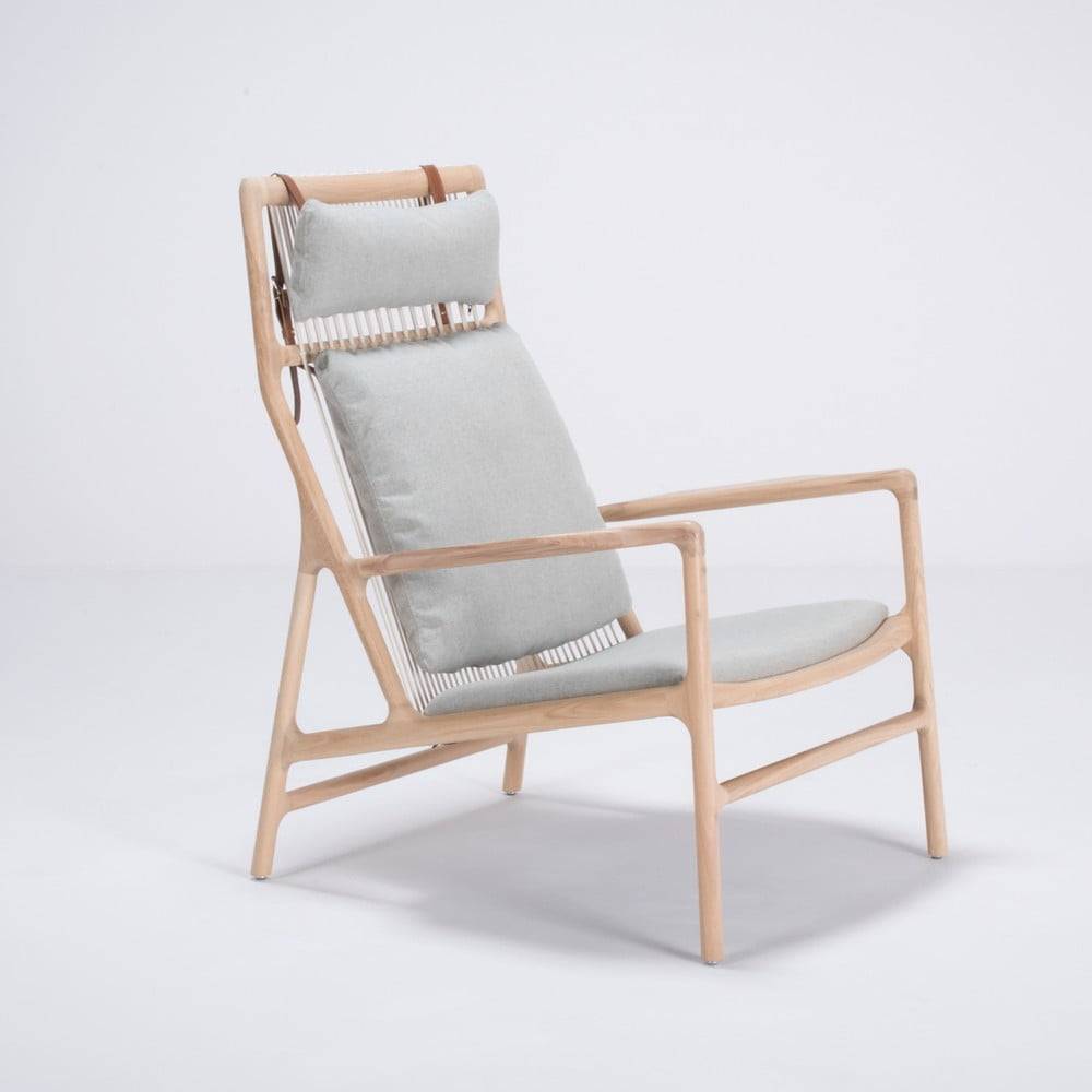 Gazzda Kreslo s konštrukciou z dubového dreva s modrosivým textilným sedadlom  Dedo, značky Gazzda